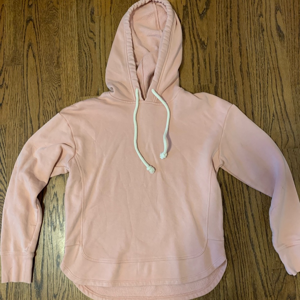 never worn universal thread sweatshirt